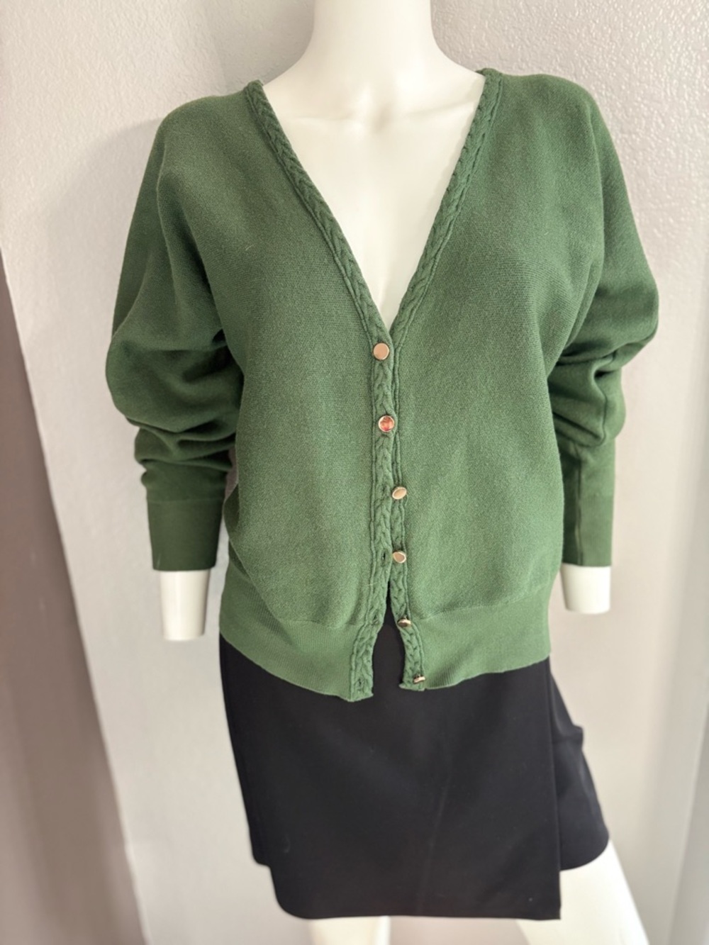 Tahari Olive Green V-Neck Button Cardigan